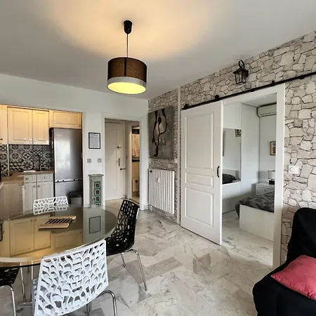 Apartament Bright 31m2 Flowered Terrace Near Croisette *