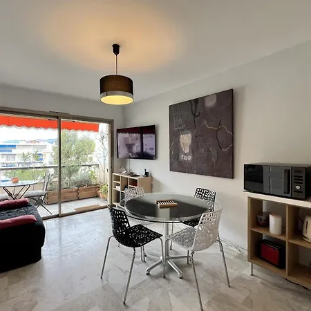 Bright 31m2 Flowered Terrace Near Croisette
